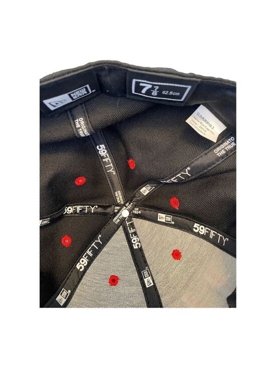 UFC HAT -  RARE 2010 - Red/black - Picture 2 of 5